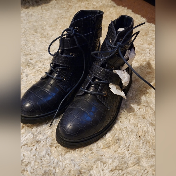 NEW Deep Navy Blue Booties, Women's size 8 - Picture 4 of 5